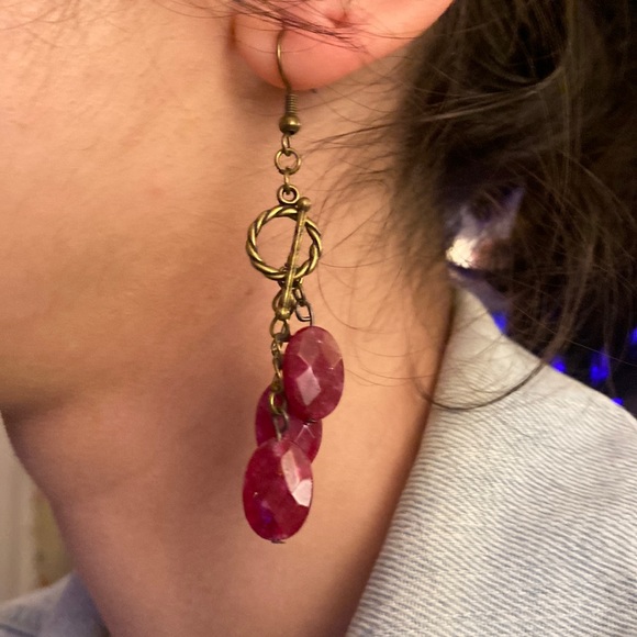 Handmade ruby dangle earrings - Picture 2 of 3